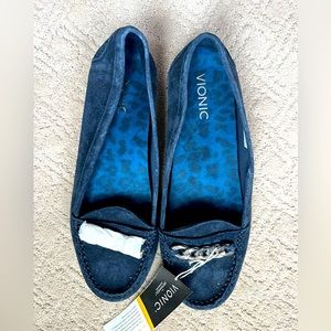 Vionic blue suede flat size 9